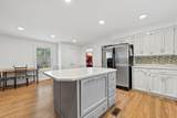 220 O'connor - Photo 22