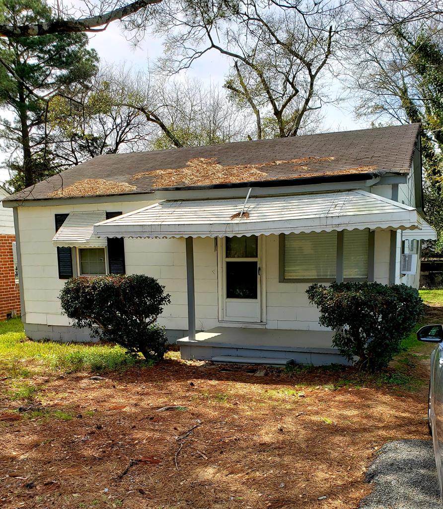 1555 Dexter Avenue - Photo 1
