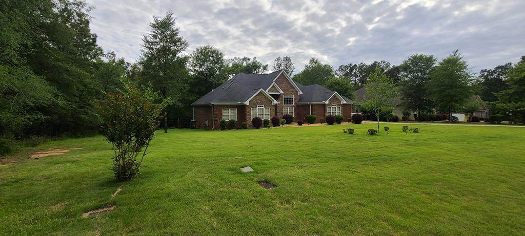 190 Eagles Way - Photo 1