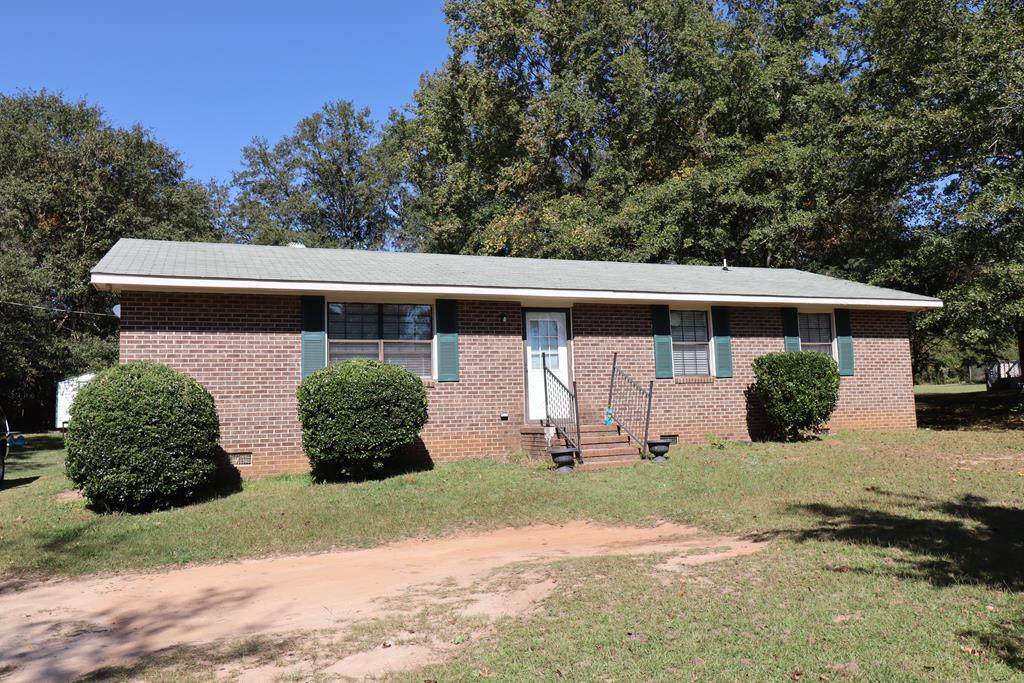 127 Pine Dr Ne - Photo 1