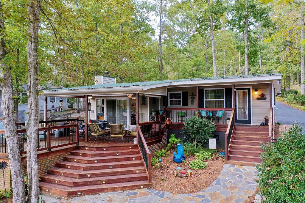 148 Oak Ln - Photo 1