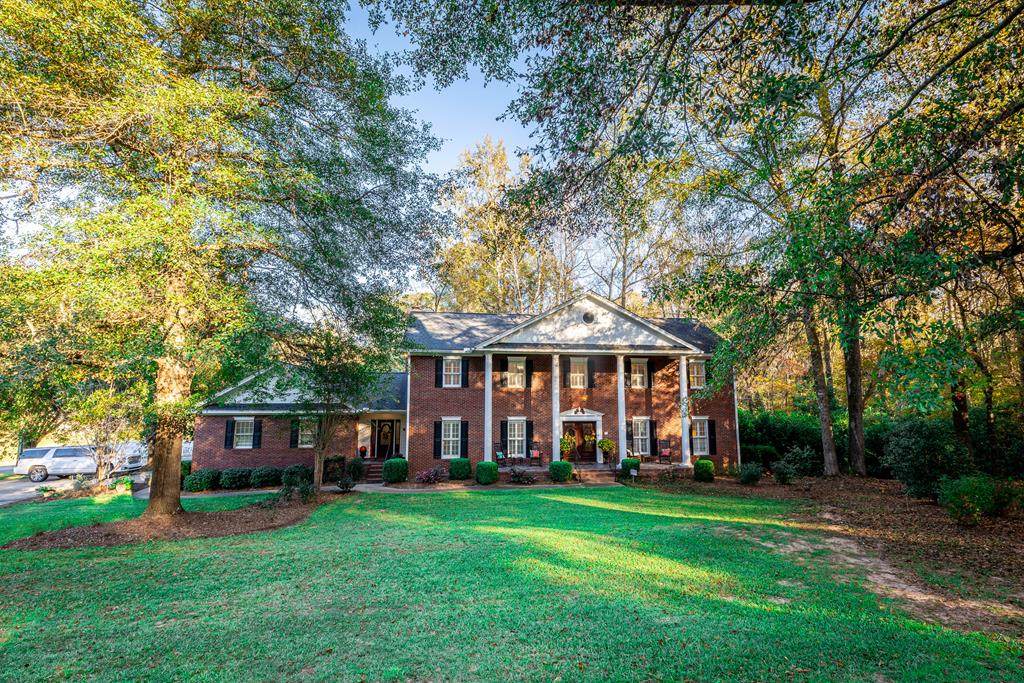 105 Creekwood Court - Photo 1