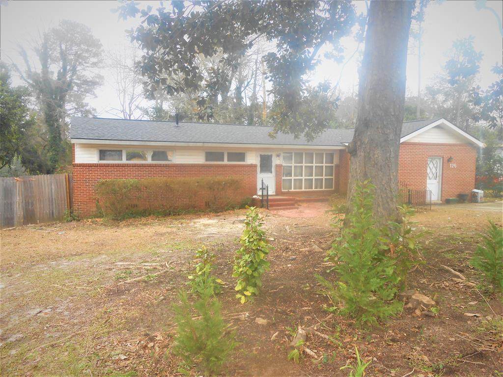 126 Carter Circle - Photo 1