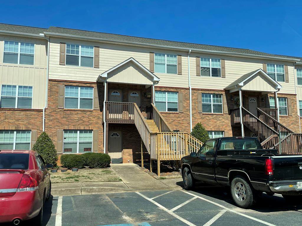 241 Irwin - Photo 1