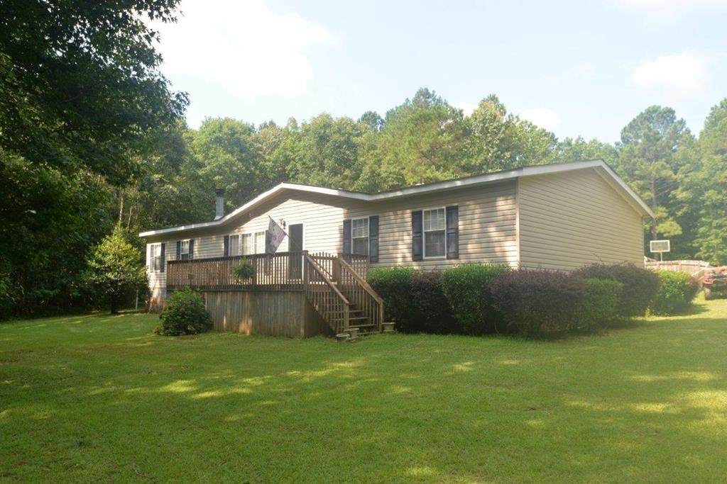 208 Lakeshore Drive - Photo 1