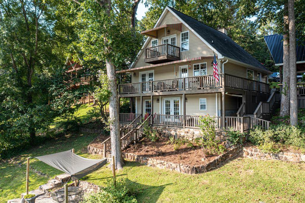 289 Thomas Drive - Photo 1