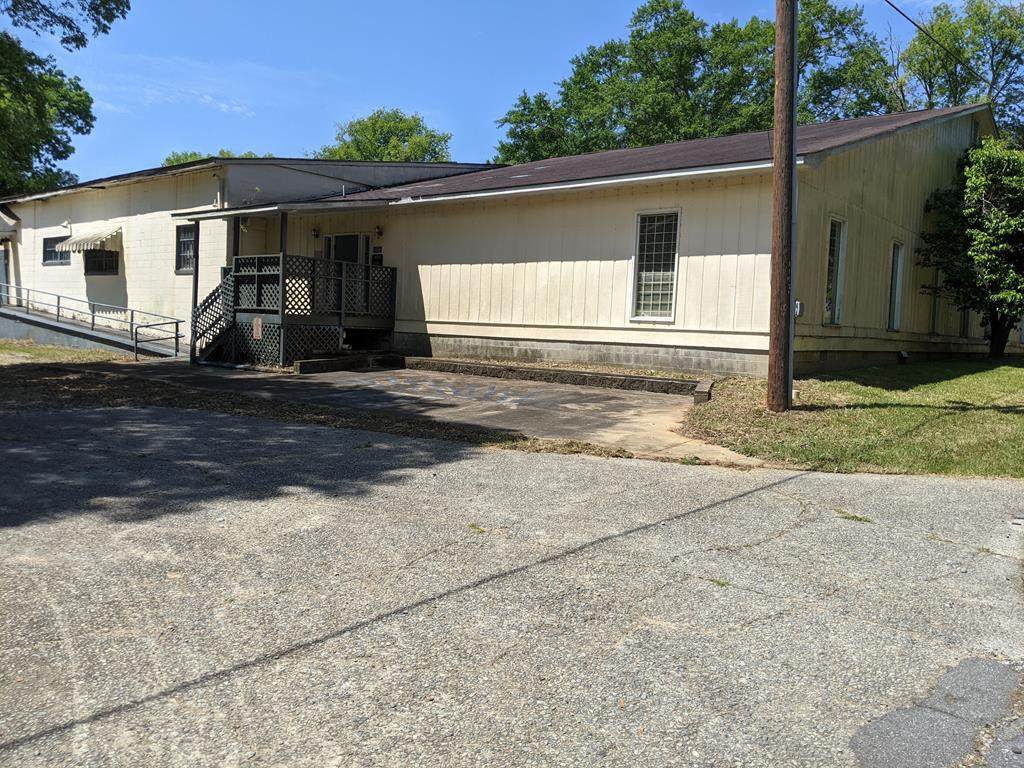 830 W. Charlton - Photo 1