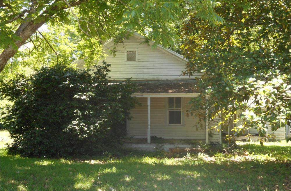 323 Gilwood - Photo 1