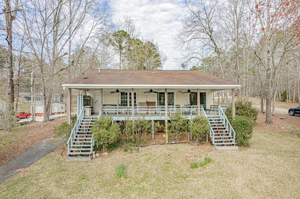 110 Woodhaven Drive - Photo 1