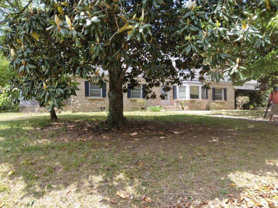326 Doles Blvd - Photo 1