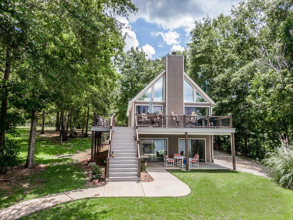 110 Village Lane - Photo 1