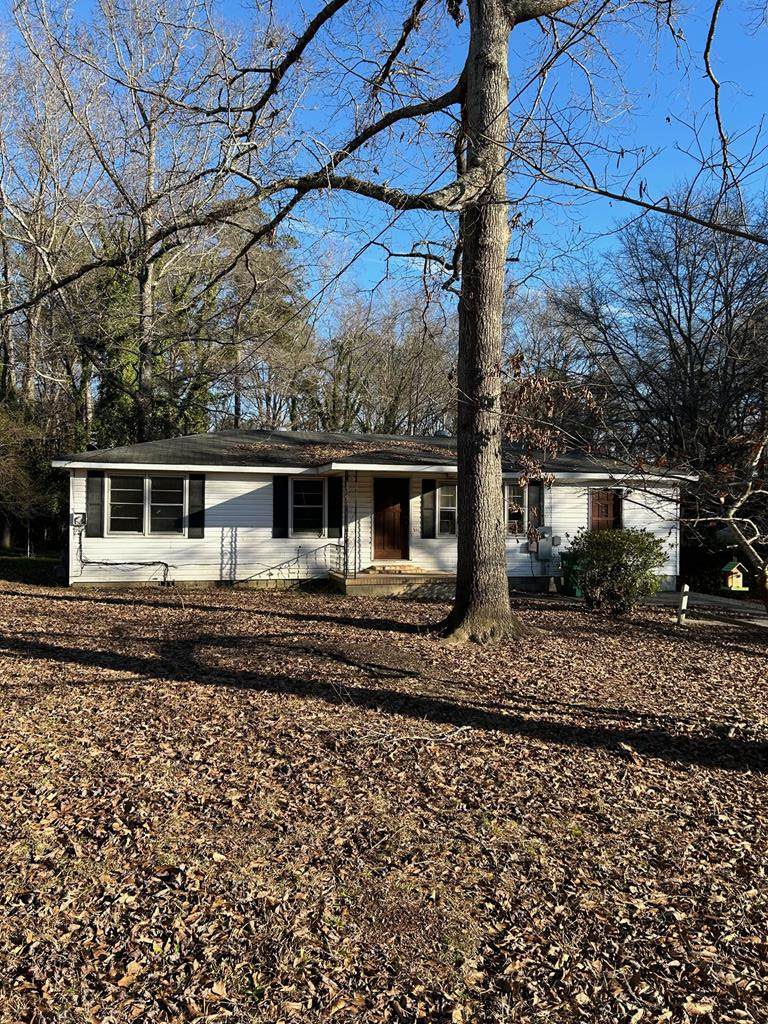 2520 Irwinton Rd. - Photo 1