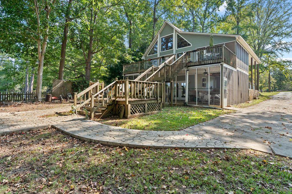 335 Shelton Dr. - Photo 1