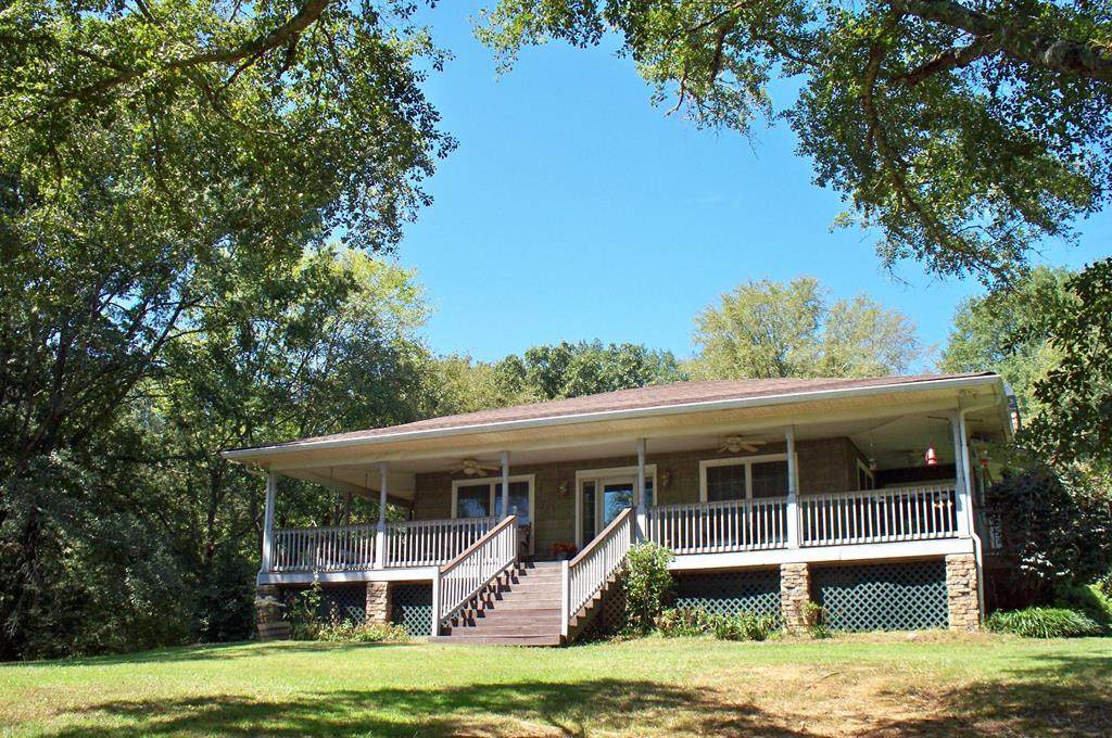 1110 Fieldcrest - Photo 1