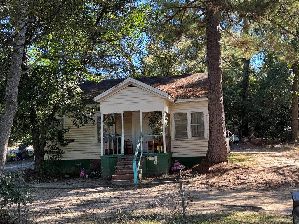 132 S Main - Photo 1