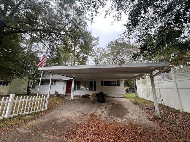 3935 Travis Blvd - Photo 1