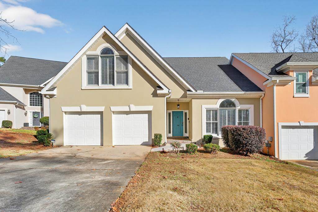 184 Hampton Way - Photo 1