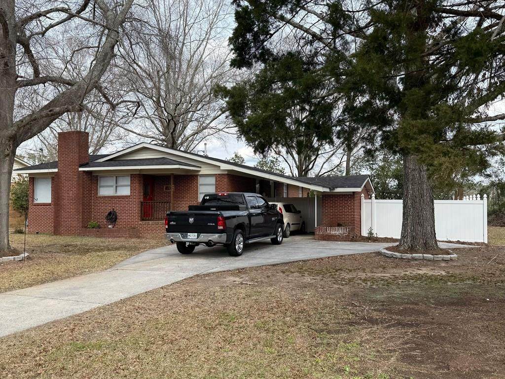 804 Betty Street - Photo 1