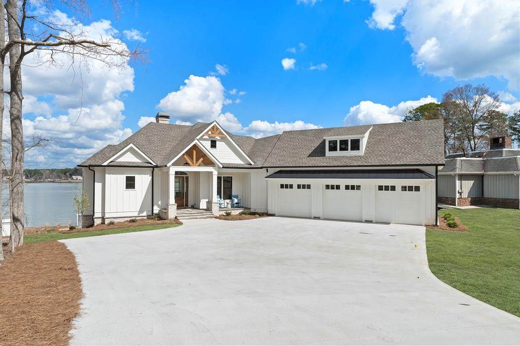 161 Lakeview Drive - Photo 1