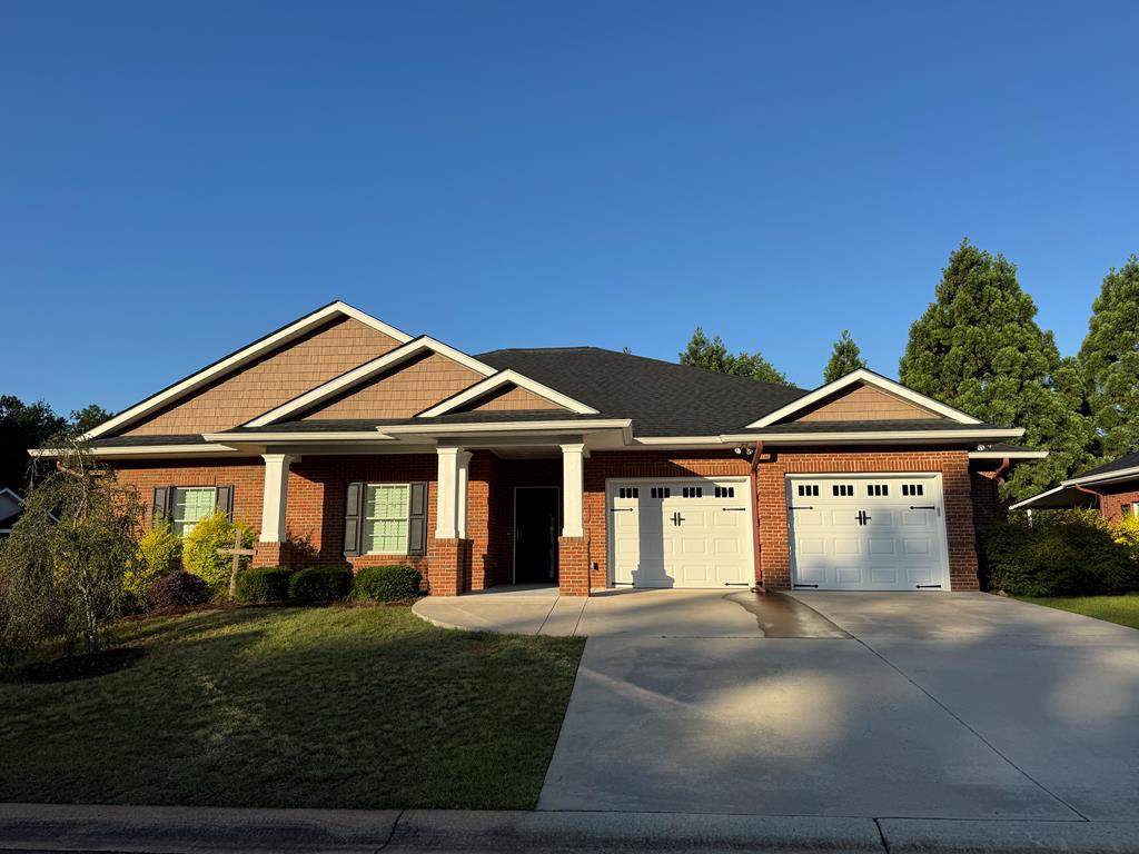 120 Stonecrest Dr - Photo 1