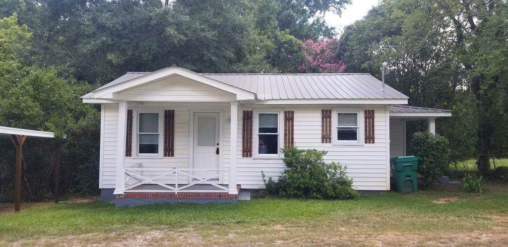 121 Pine Ave - Photo 1