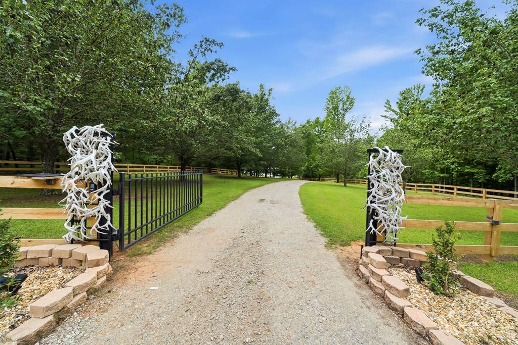 https://bt-photos.global.ssl.fastly.net/milledgeville/orig_boomver_1_56823-2.jpg