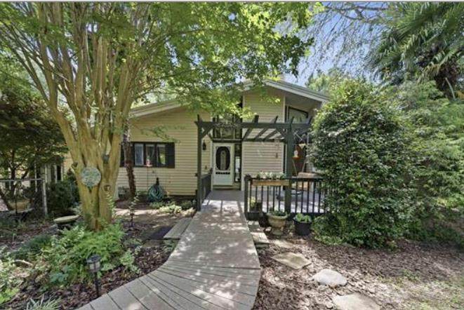 240 Quesenberry Drive - Photo 1