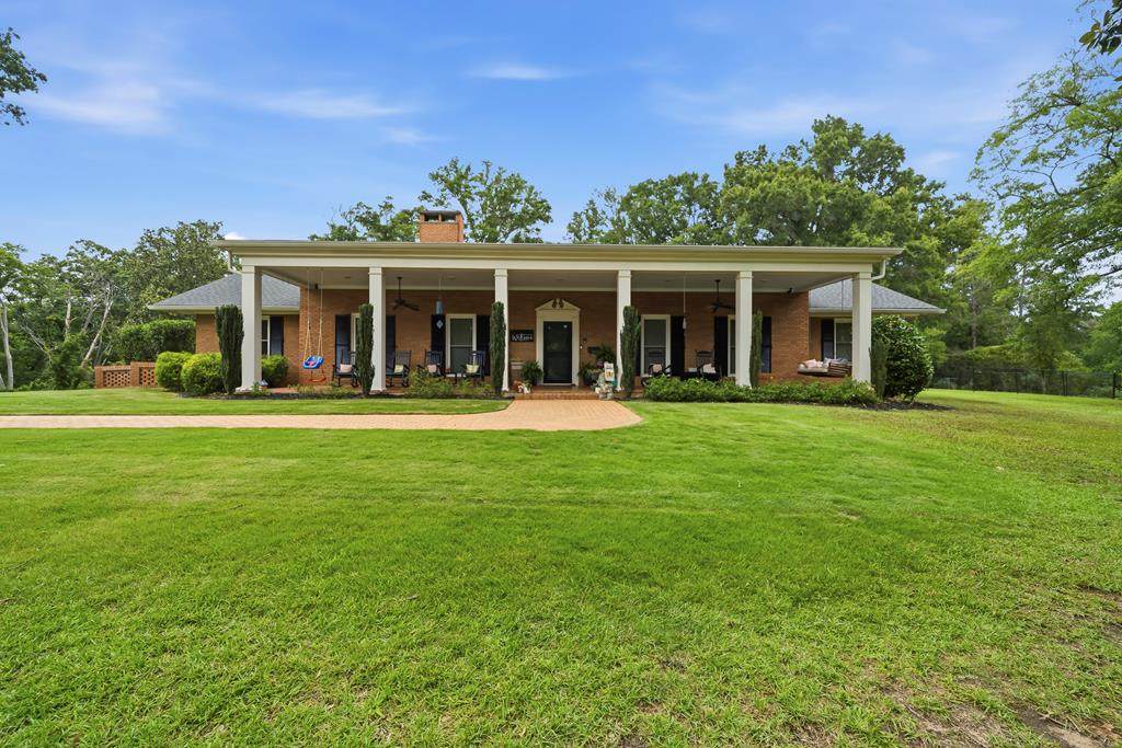 601 Tattnall Street - Photo 1