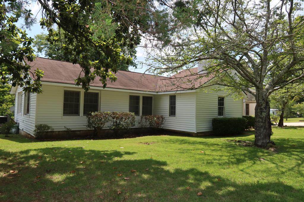 372 Old Monticello Rd - Photo 1