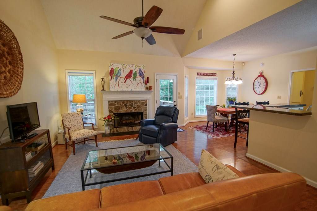 https://bt-photos.global.ssl.fastly.net/milledgeville/orig_boomver_1_56941-2.jpg