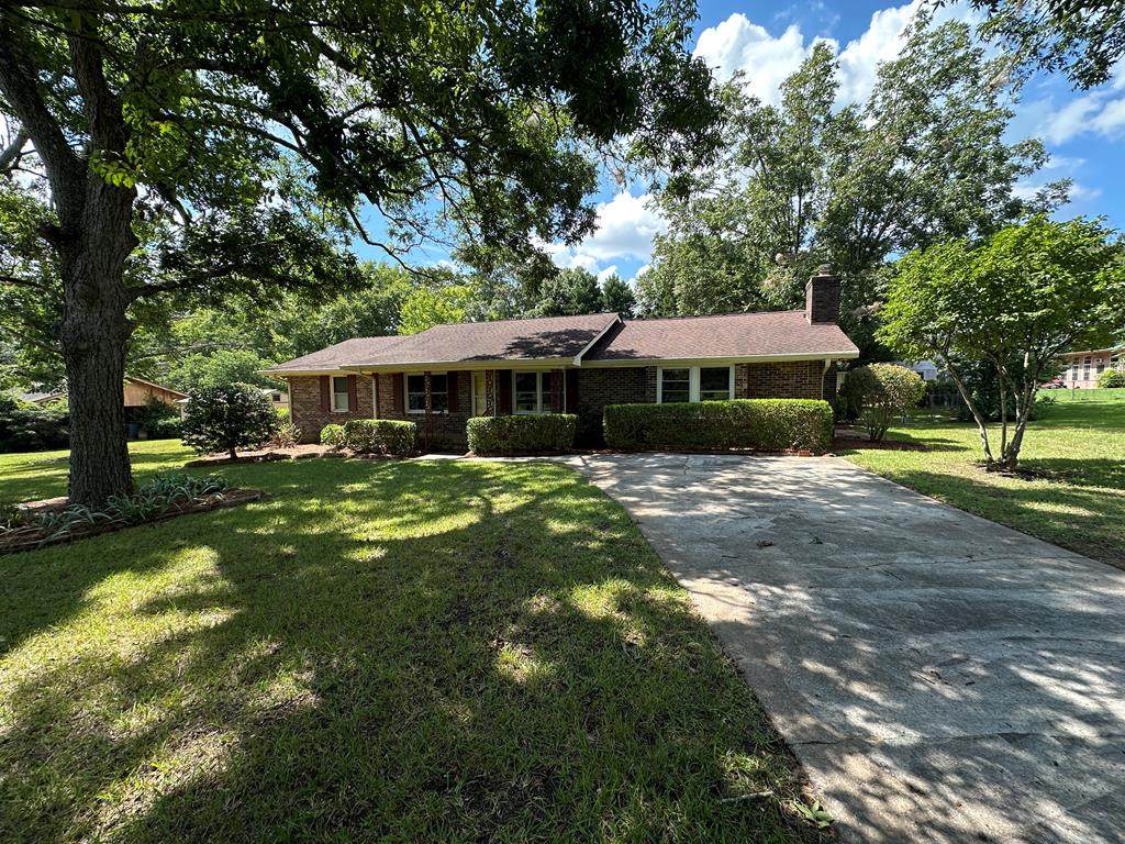 125 Rosewood - Photo 1