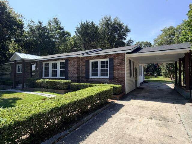 413 Floyd - Photo 1