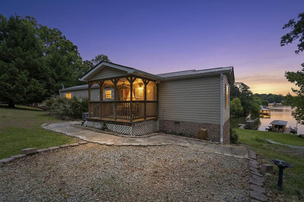 200 Possum Point Drive - Photo 1