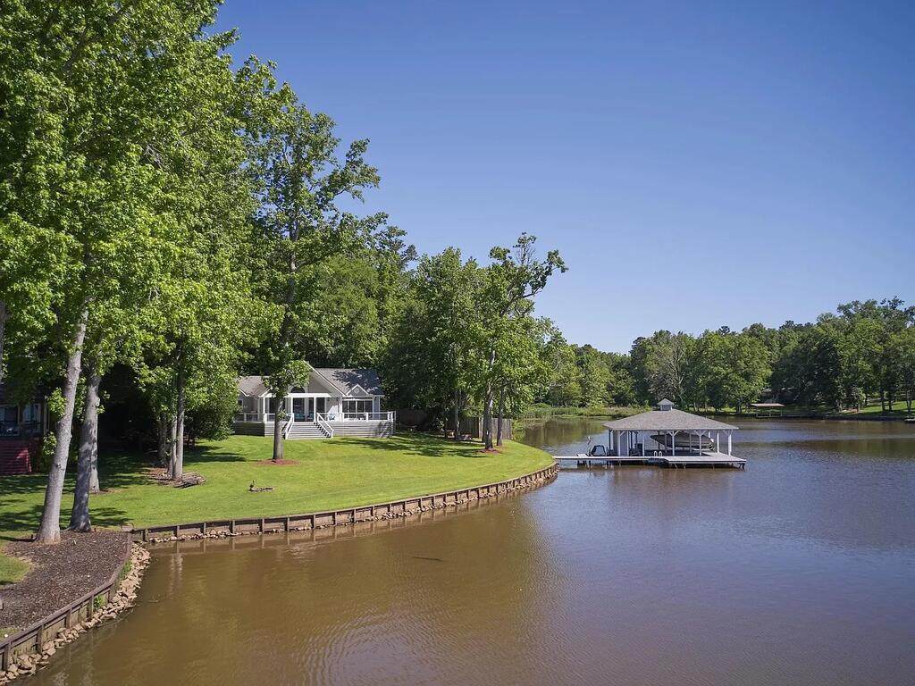 145 Sunset Dr - Photo 1