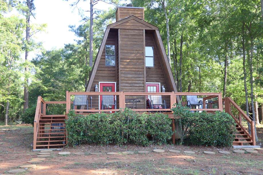 925 Barbara Point Rd. - Photo 1
