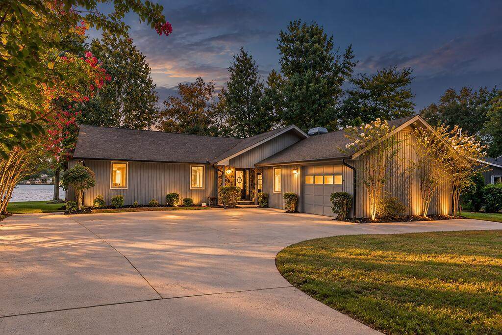 121 Cherry Point - Photo 1
