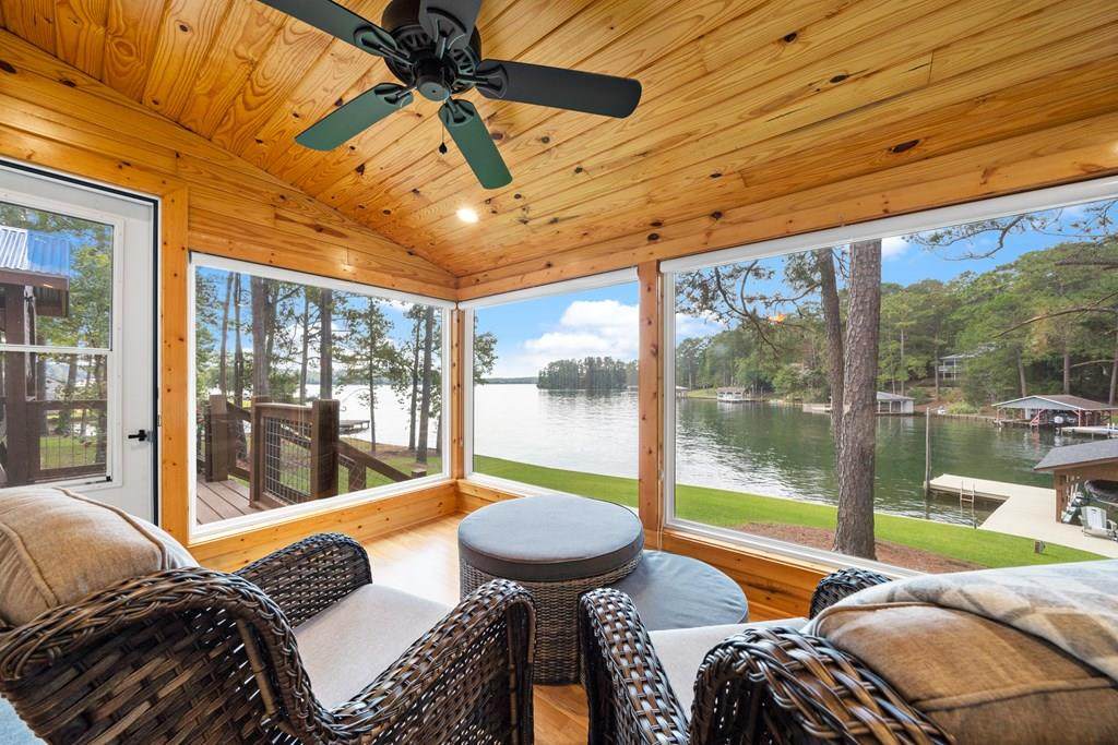 305A Sterling Road - Photo 1