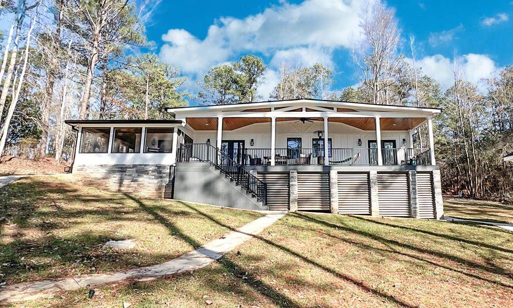 224 Shearwater Road Ne - Photo 1