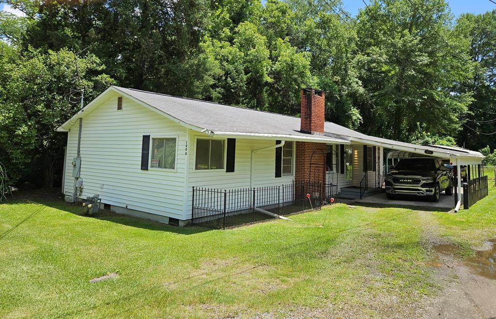140 A Bell Avenue - Photo 1