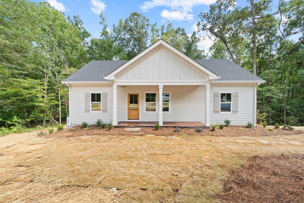 104 Fjord Drive Ne - Photo 1