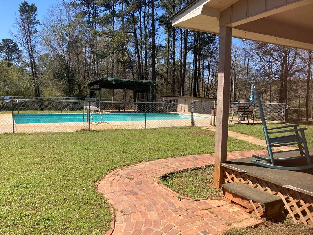 https://bt-photos.global.ssl.fastly.net/milledgeville/orig_boomver_2_56503-2.jpg