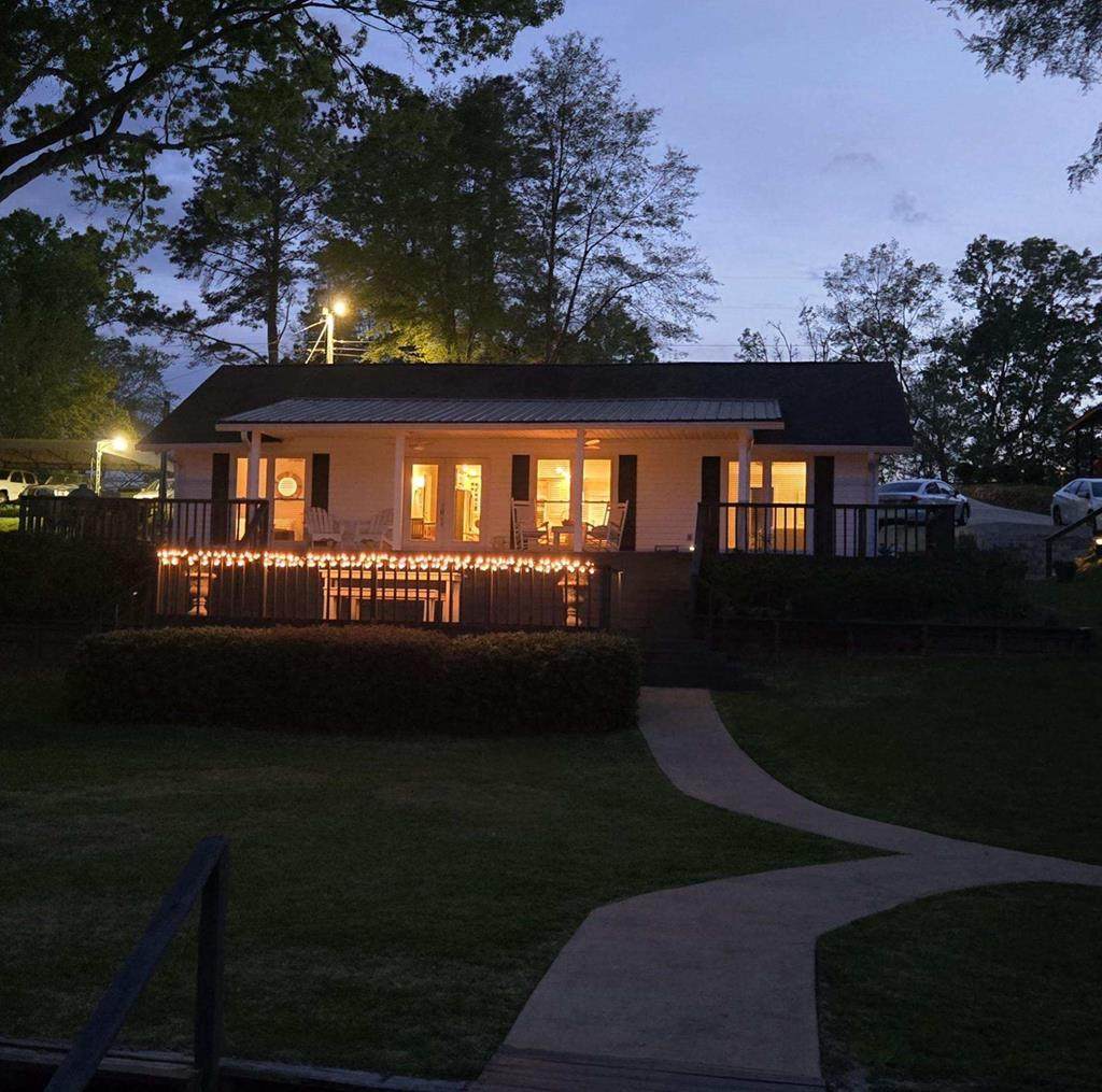 https://bt-photos.global.ssl.fastly.net/milledgeville/orig_boomver_2_56520-2.jpg