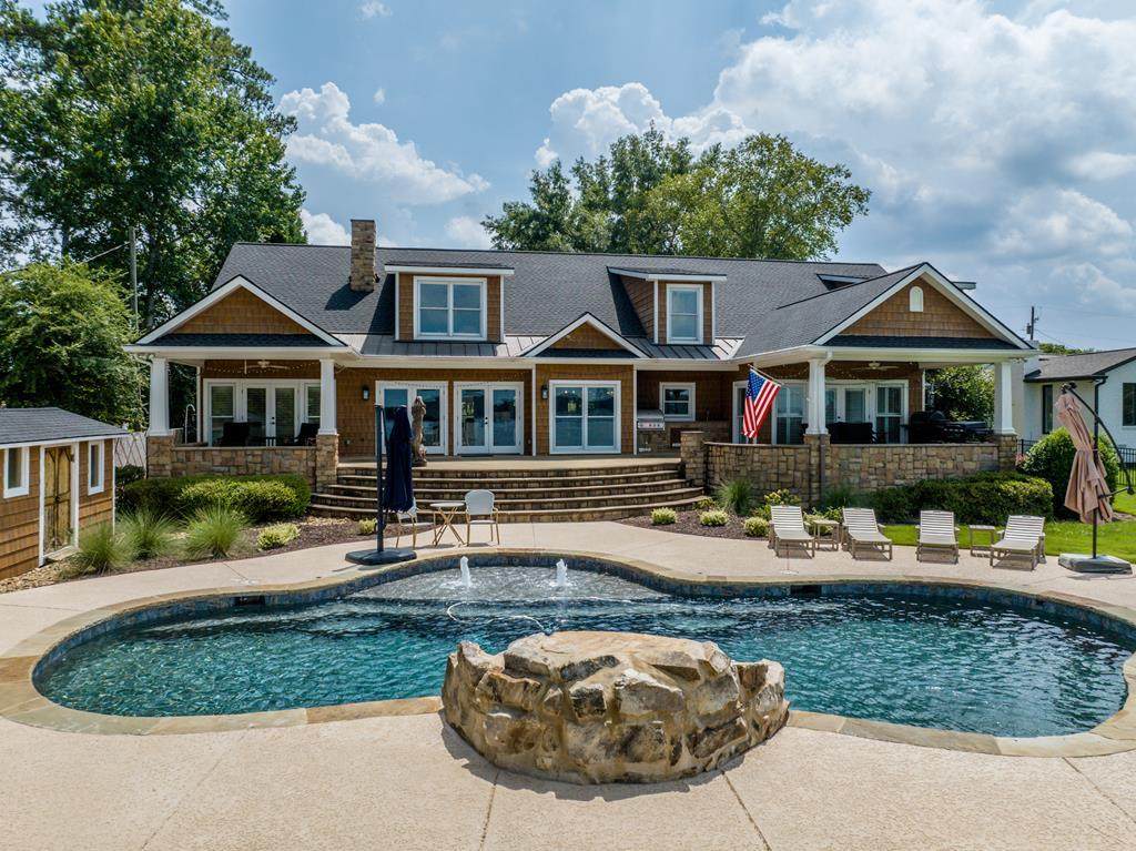245 Lakeshore Circle - Photo 1