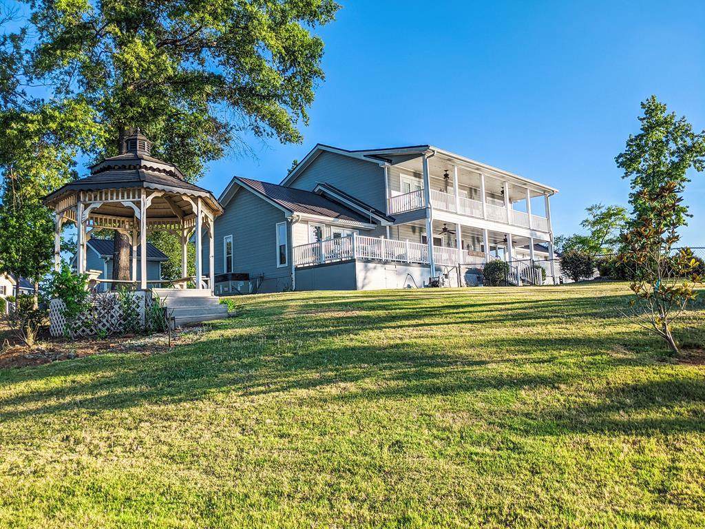 408 Sheffield Lane - Photo 1