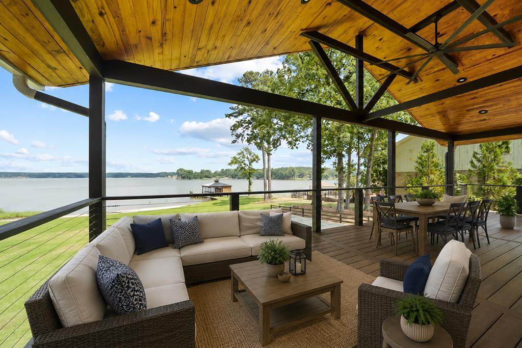 211 Lakecrest Drive - Photo 1
