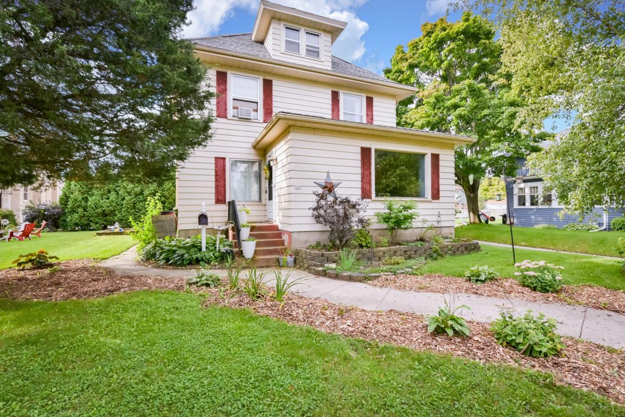 409 Foster St - Photo 1