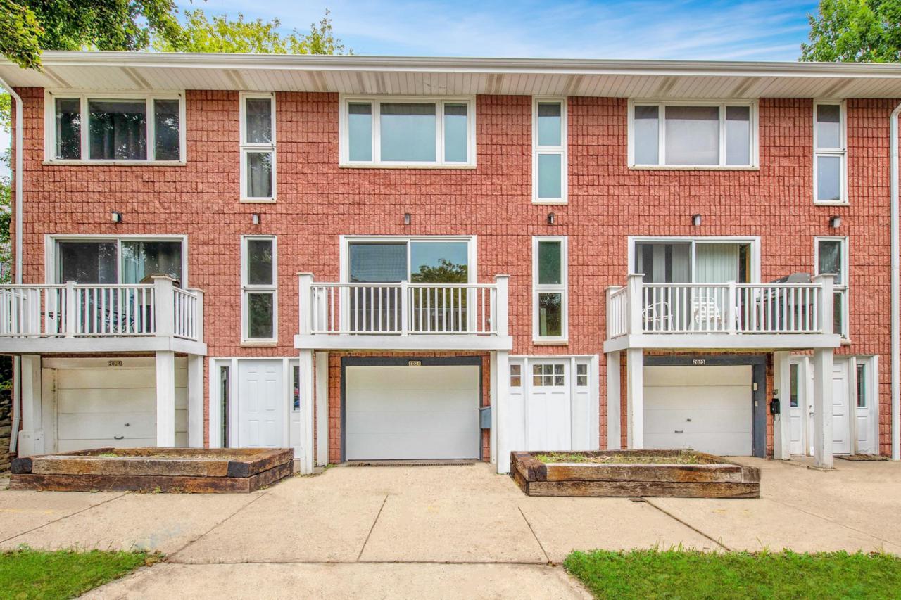 2026 Greenwich Ave - Photo 1