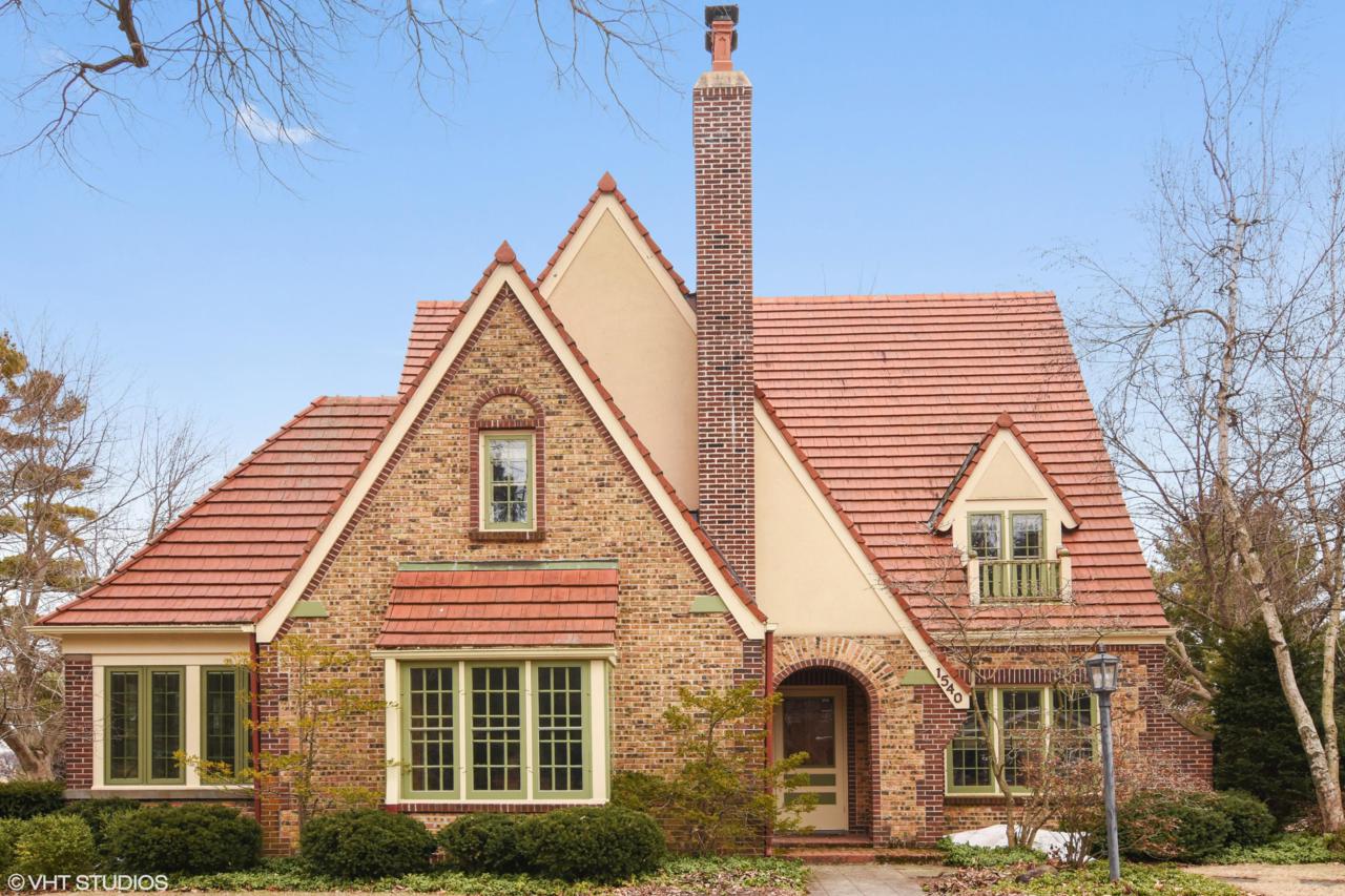 1540 Evergreen Ln - Photo 1