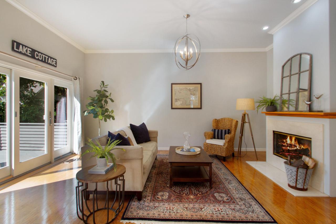 522 Baker St - Photo 1