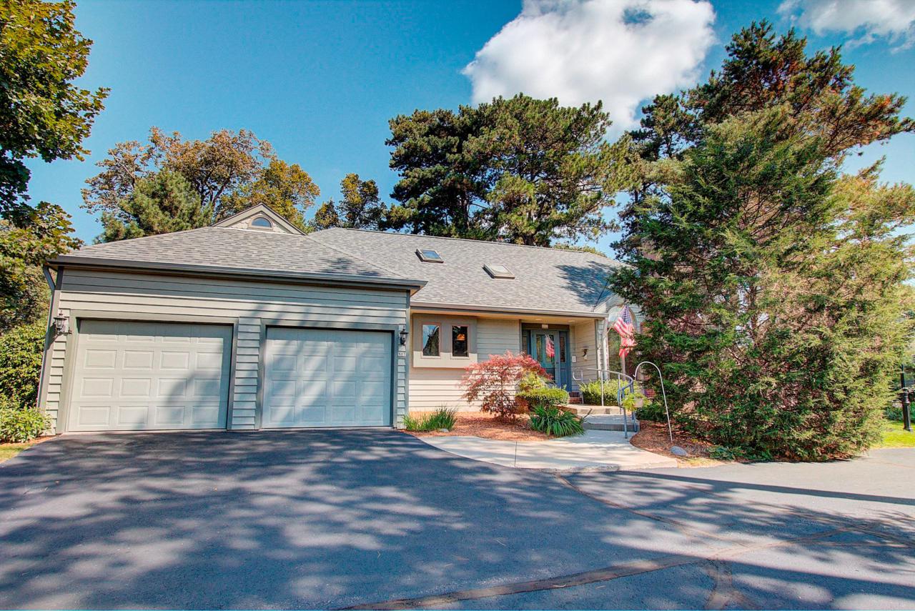 507 Pine Ter - Photo 1